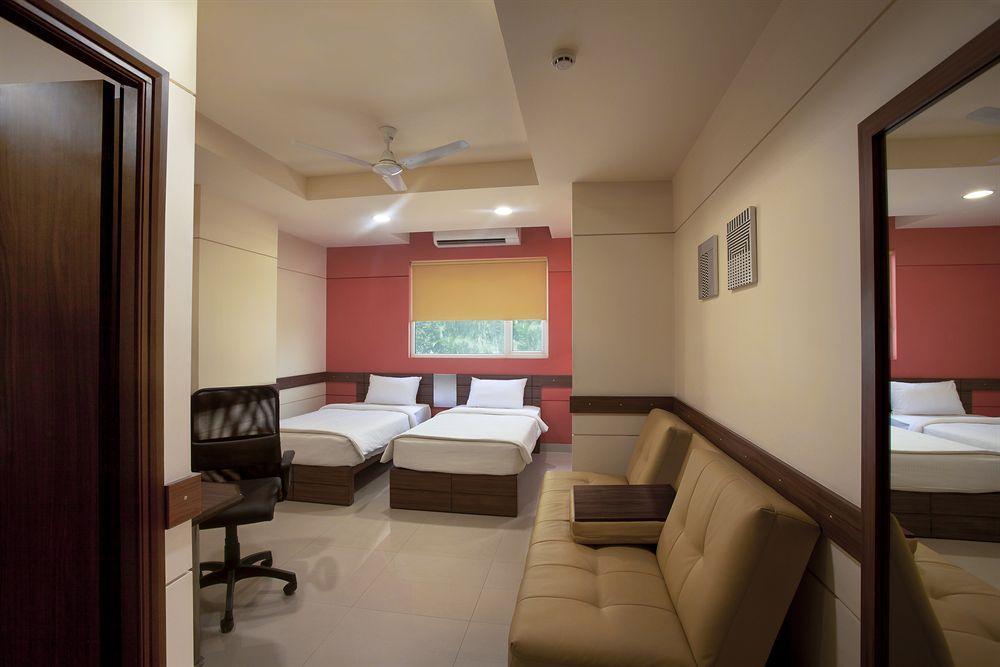 Agartala Hotel Exterior foto